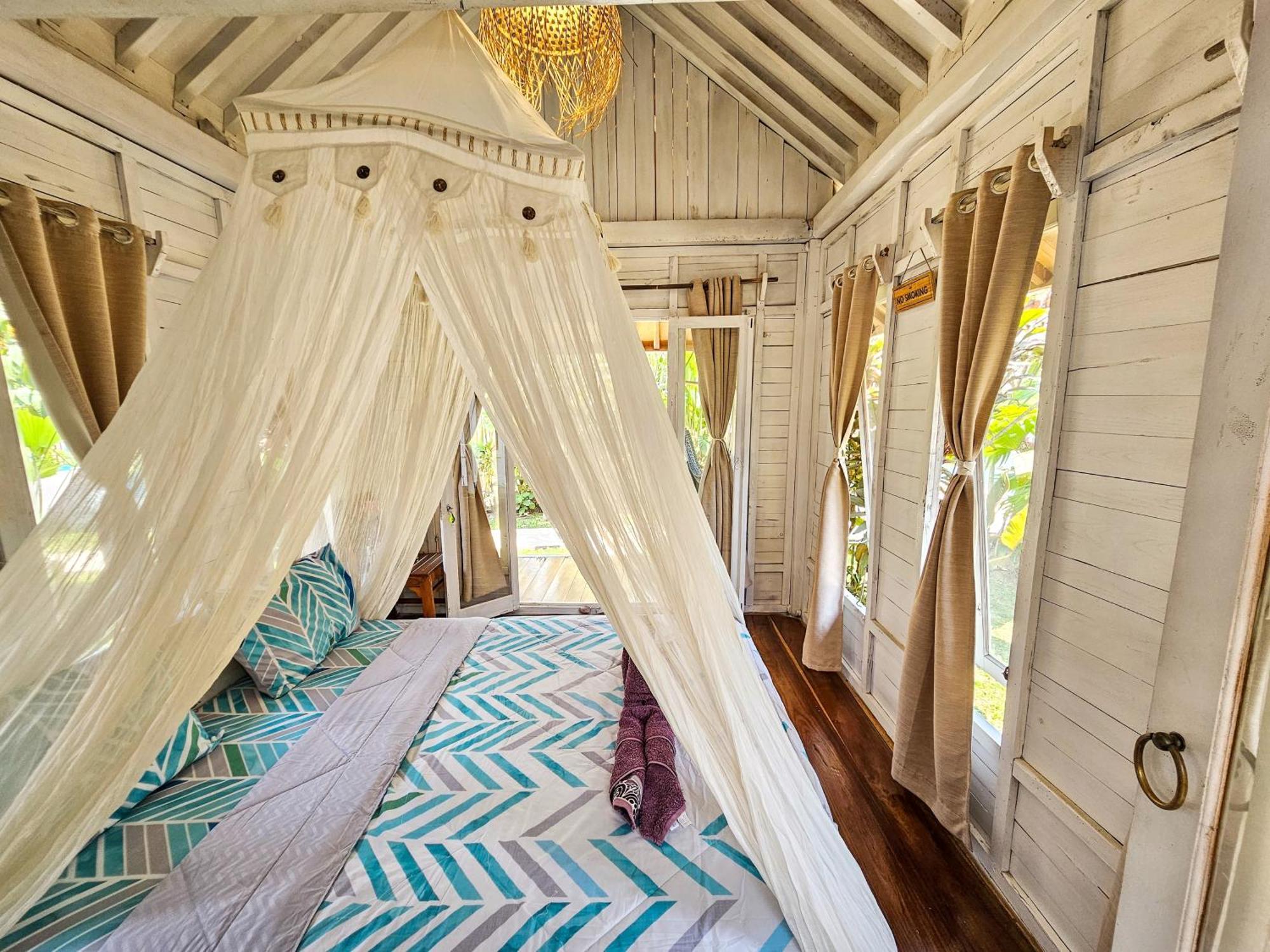 Janur Bungalow Magelang Exterior photo