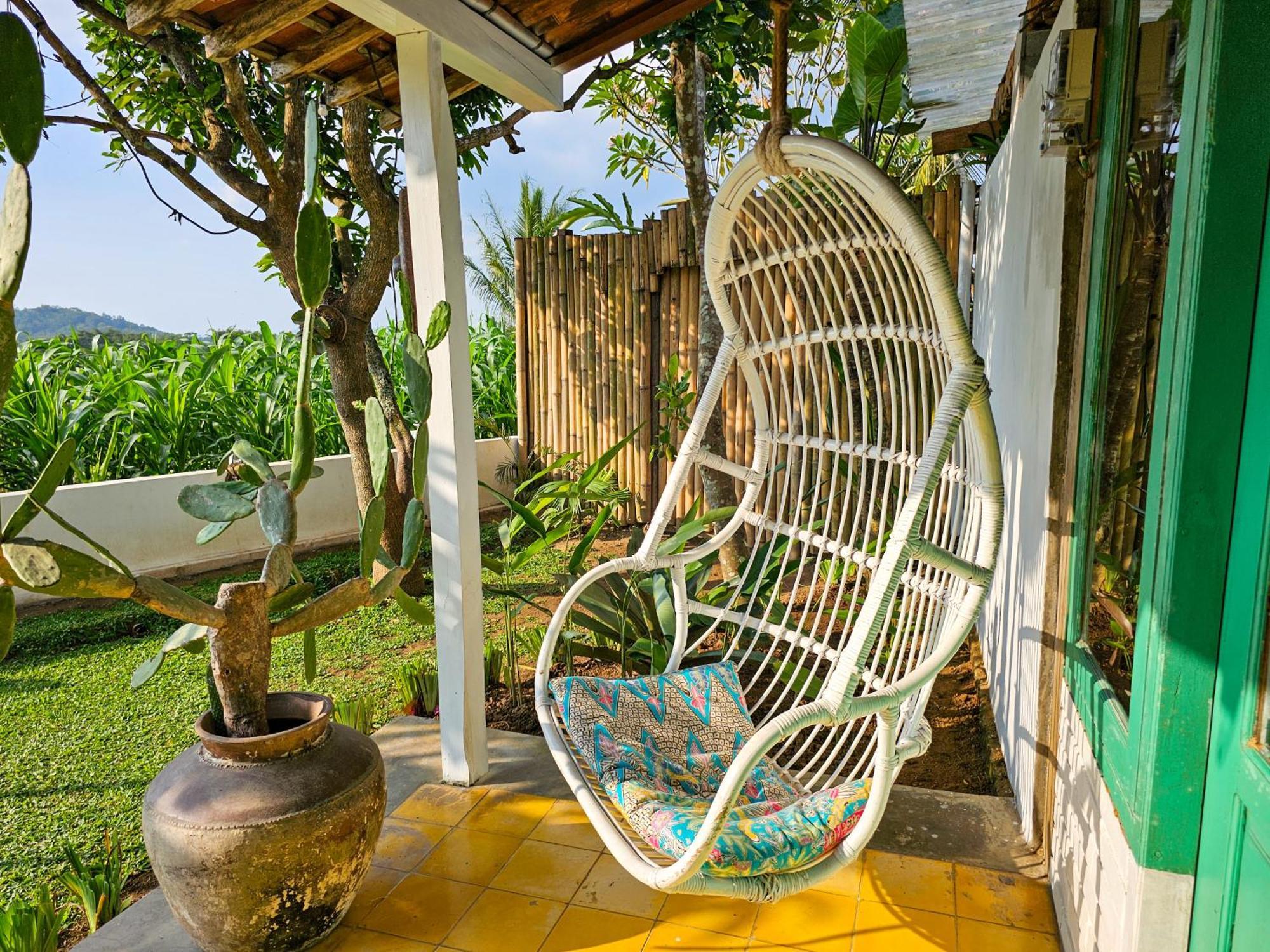 Janur Bungalow Magelang Exterior photo